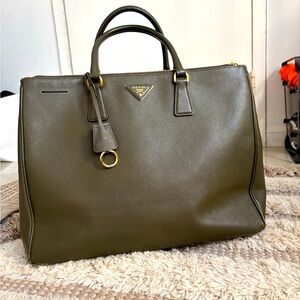 Prada Large Saffiano Lux Galleria Double Zip Bag Olive  Green